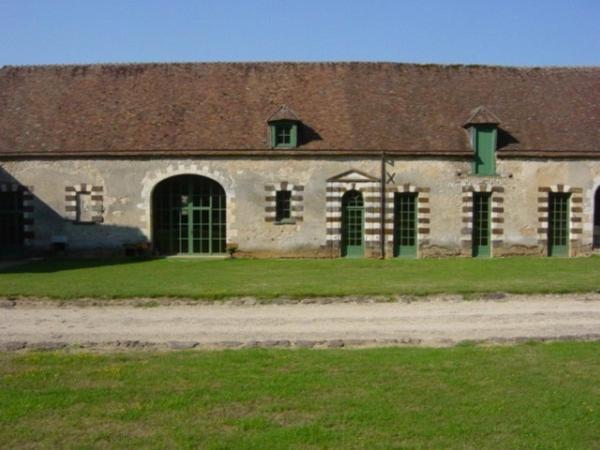 Chateau De Beaujeu Sens-Beaujeu Exterior photo